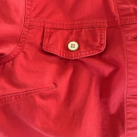 Red lightweight short jacket back pleats button front casual & cool - Picture 5 of 13